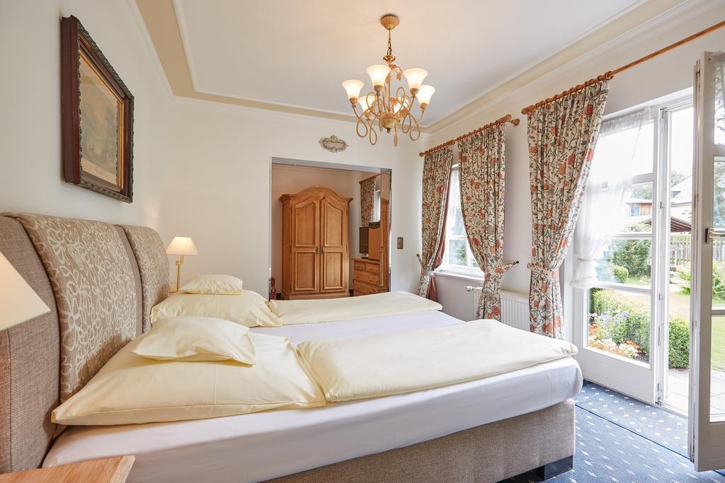 جارمش بارتنكيرشن Hotel Edelweiss Garni المظهر الخارجي الصورة