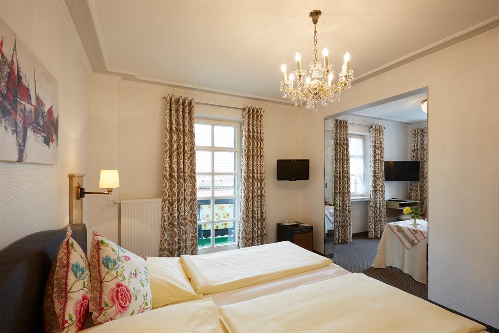 جارمش بارتنكيرشن Hotel Edelweiss Garni المظهر الخارجي الصورة