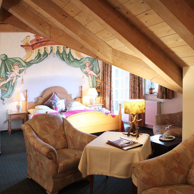 جارمش بارتنكيرشن Hotel Edelweiss Garni المظهر الخارجي الصورة