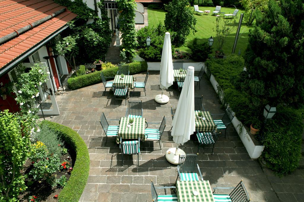 جارمش بارتنكيرشن Hotel Edelweiss Garni المظهر الخارجي الصورة